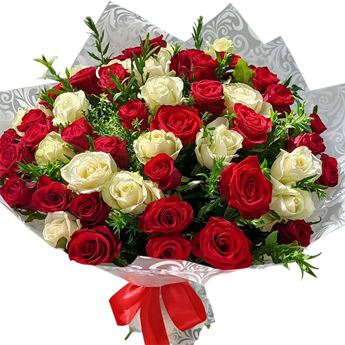 Фото товара Букет "Красуня" 51 троянда з категорії найбільш шикарних букетів  в Самборі
